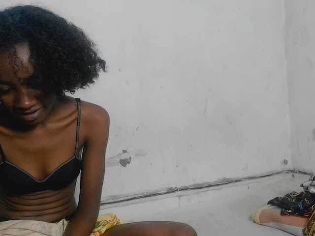 Claudiaah live cam on BongaCams
