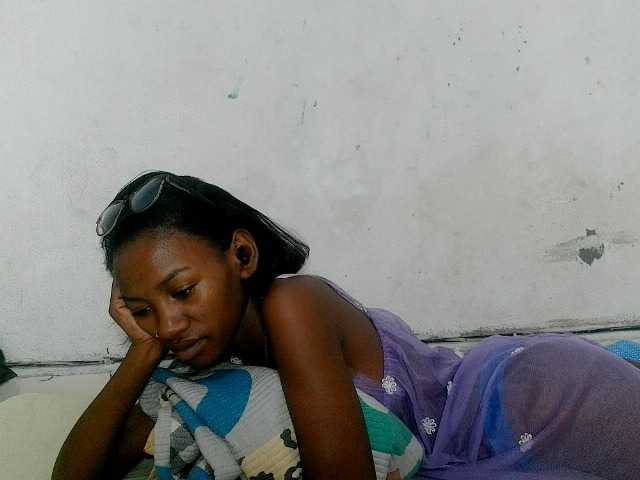Claudiaah live cam on BongaCams