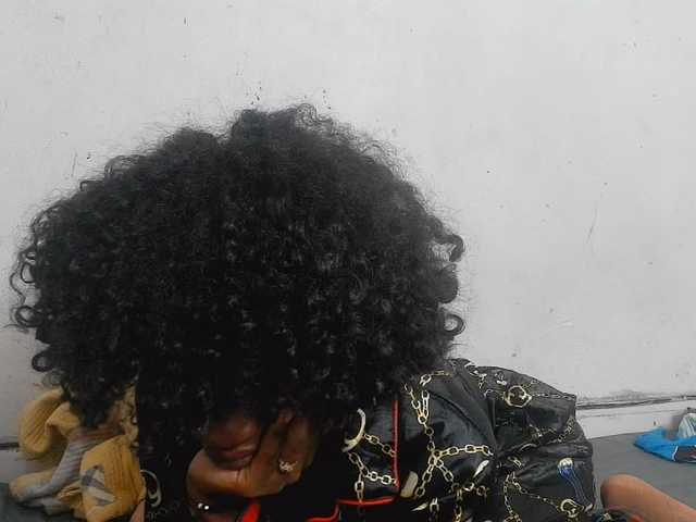 Claudiaah live cam on BongaCams