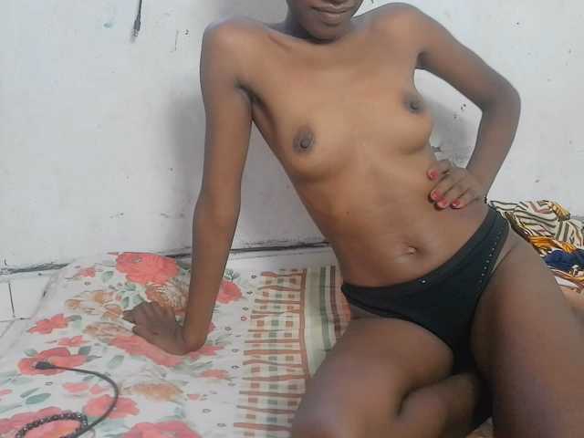 Claudiaah live cam on BongaCams