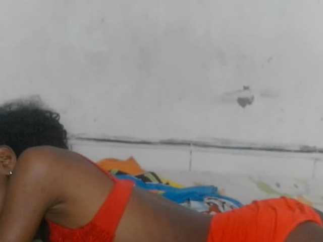 Claudiaah live cam on BongaCams