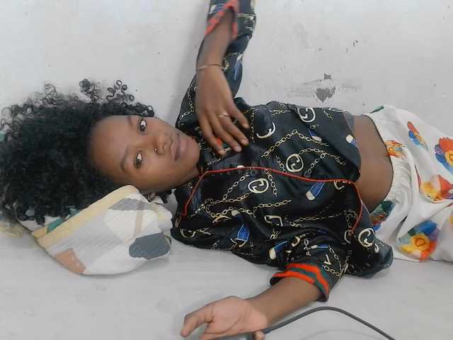 Claudiaah live cam on BongaCams