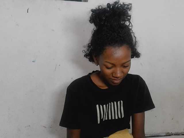 Claudiaah live cam on BongaCams