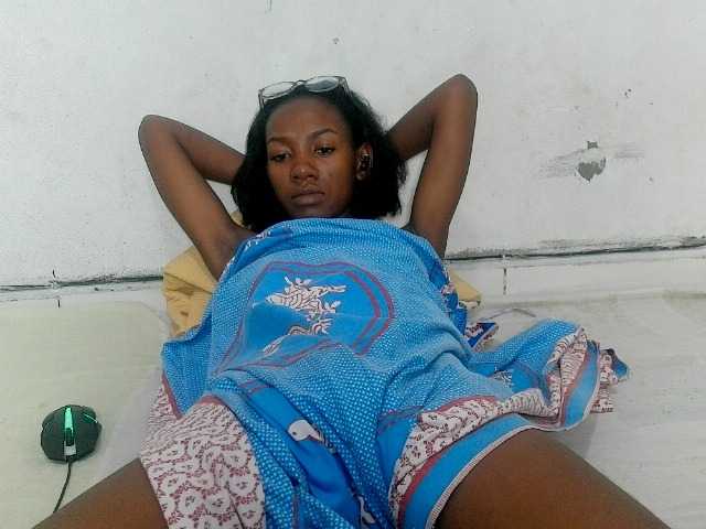Claudiaah live cam on BongaCams
