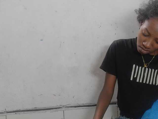 Claudiaah live cam on BongaCams