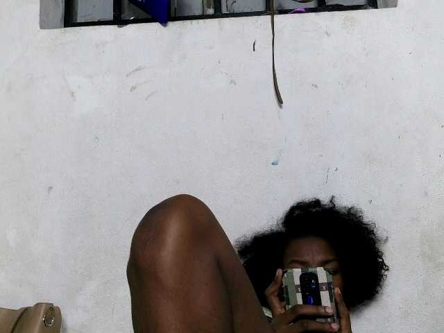 Claudiaah live cam on BongaCams
