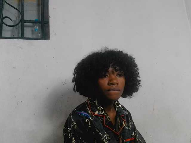 Claudiaah live cam on BongaCams