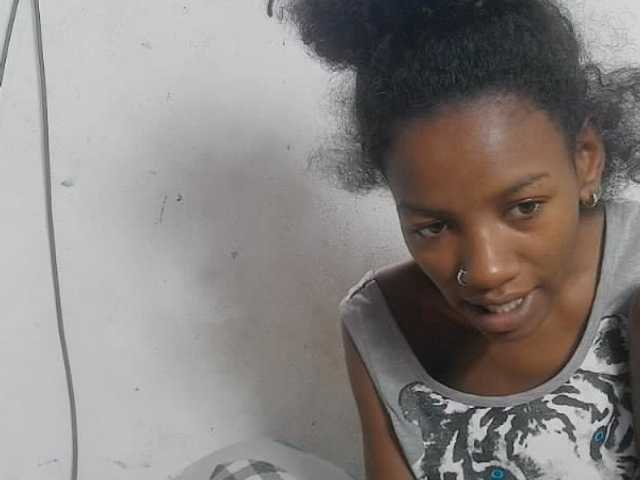 Claudiaah live cam on BongaCams