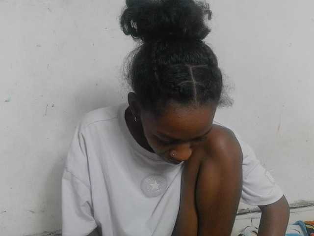 Claudiaah live cam on BongaCams