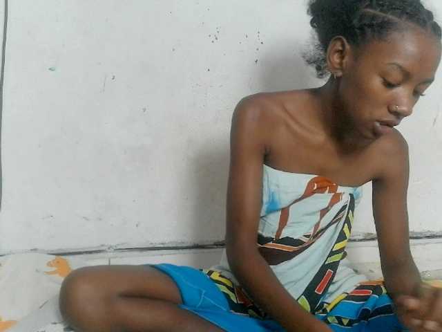 Claudiaah live cam on BongaCams