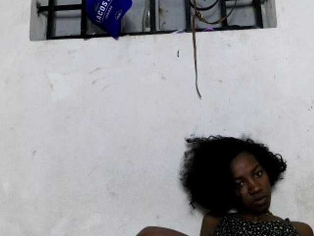 Claudiaah live cam on BongaCams