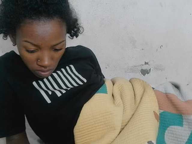 Claudiaah live cam on BongaCams