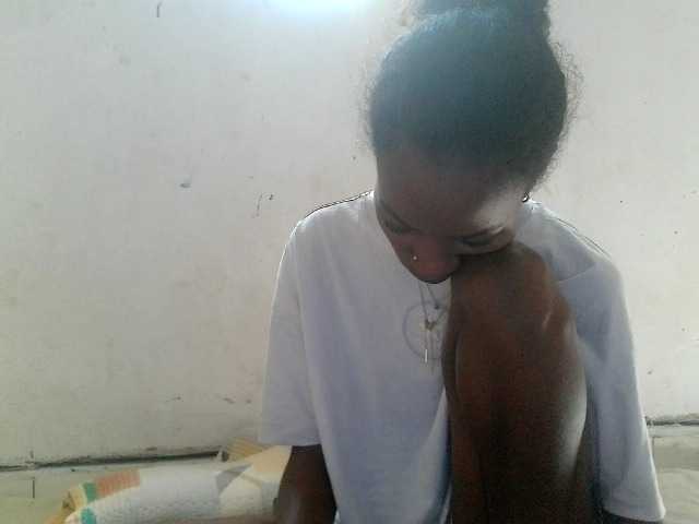 Claudiaah live cam on BongaCams