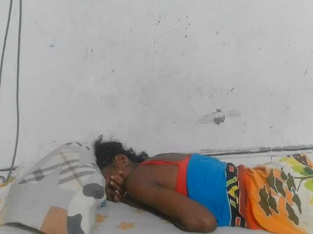 Claudiaah live cam on BongaCams