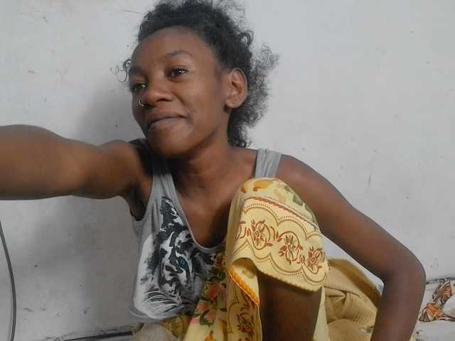 Claudiaah live cam on BongaCams