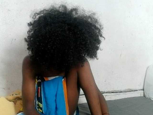 Claudiaah live cam on BongaCams