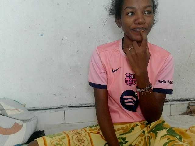 Claudiaah live cam on BongaCams