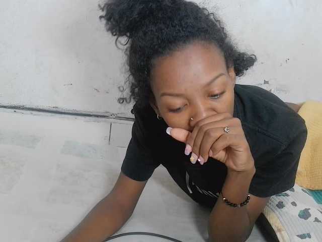 Claudiaah live cam on BongaCams
