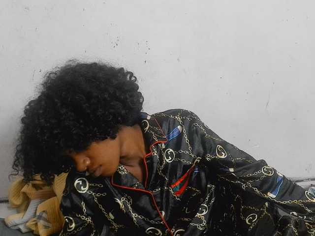 Claudiaah live cam on BongaCams