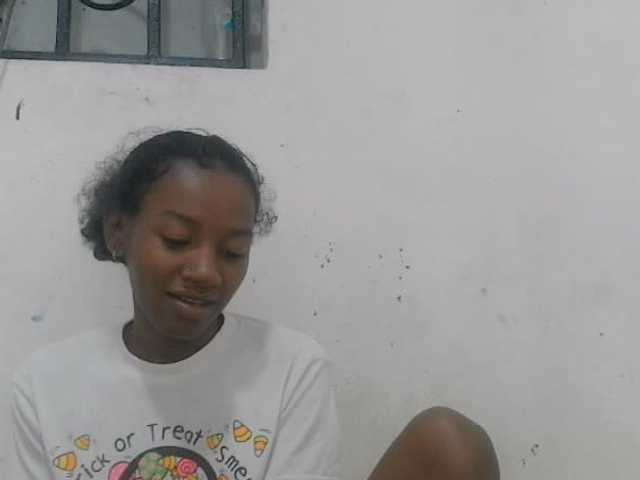 Claudiaah live cam on BongaCams