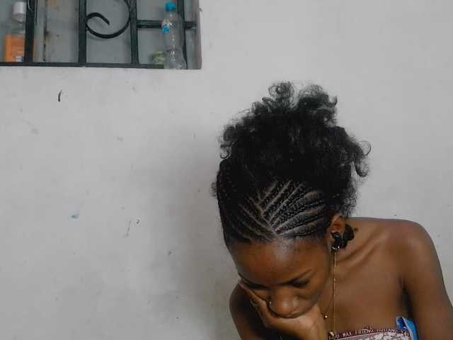Claudiaah live cam on BongaCams