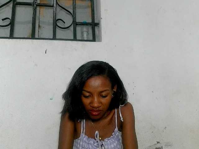 Claudiaah live cam on BongaCams