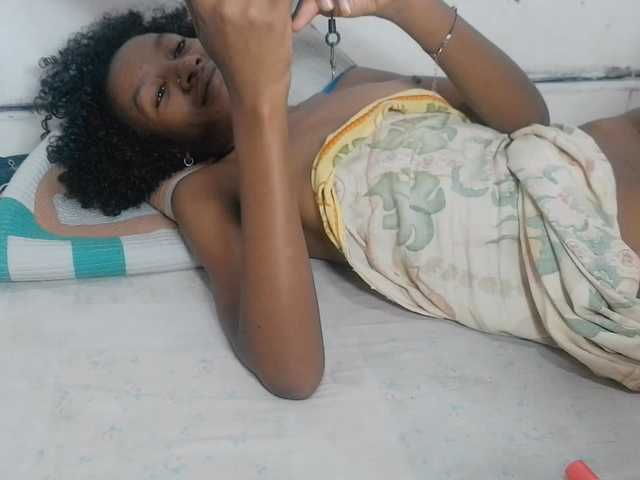 Claudiaah live cam on BongaCams
