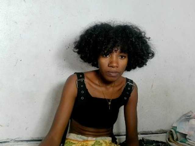 Claudiaah live cam on BongaCams