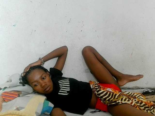 Claudiaah live cam on BongaCams