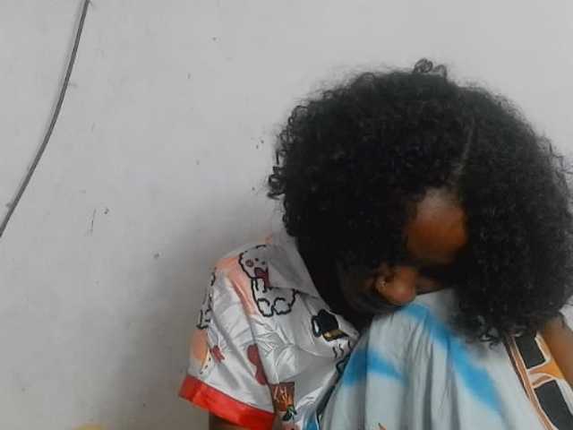 Claudiaah live cam on BongaCams