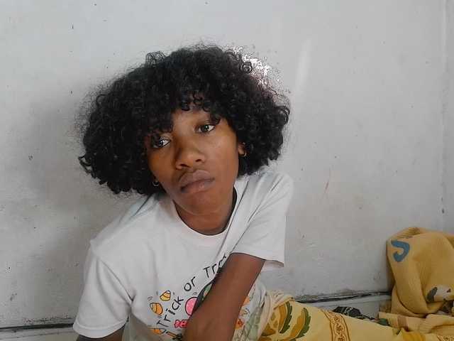 Claudiaah live cam on BongaCams