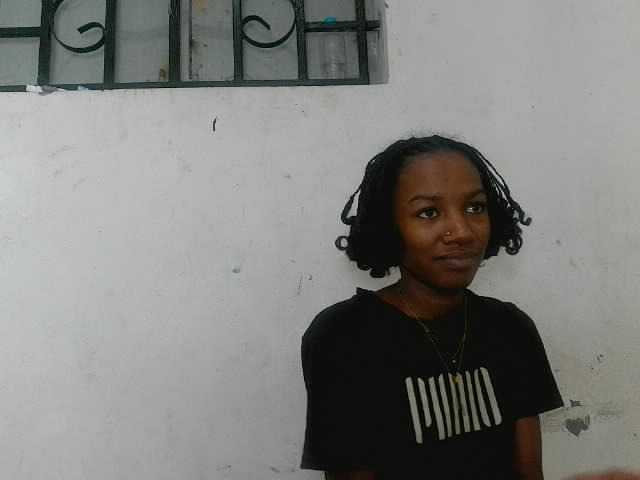 Claudiaah live cam on BongaCams
