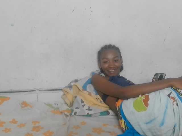 Claudiaah live cam on BongaCams