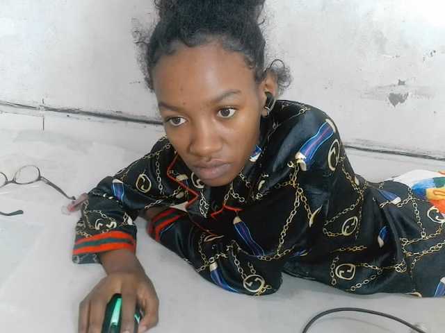 Claudiaah live cam on BongaCams