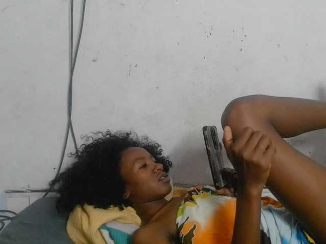 Claudiaah live cam on BongaCams