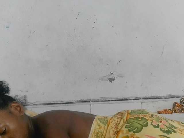 Claudiaah live cam on BongaCams