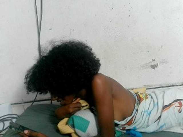 Claudiaah live cam on BongaCams