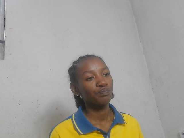 Claudiaah live cam on BongaCams