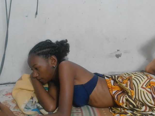 Claudiaah live cam on BongaCams