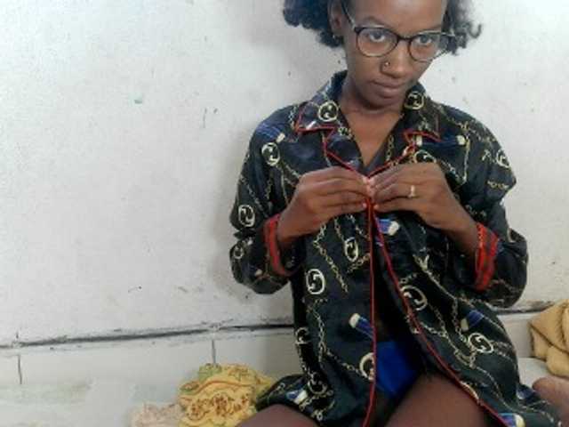 Claudiaah live cam on BongaCams
