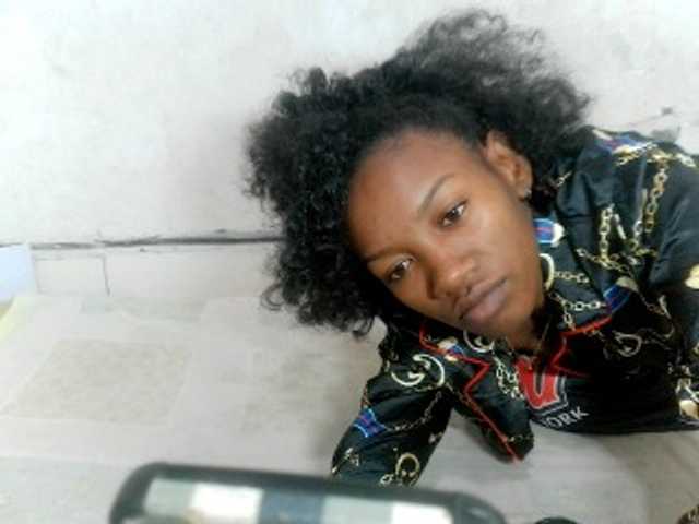 Claudiaah live cam on BongaCams