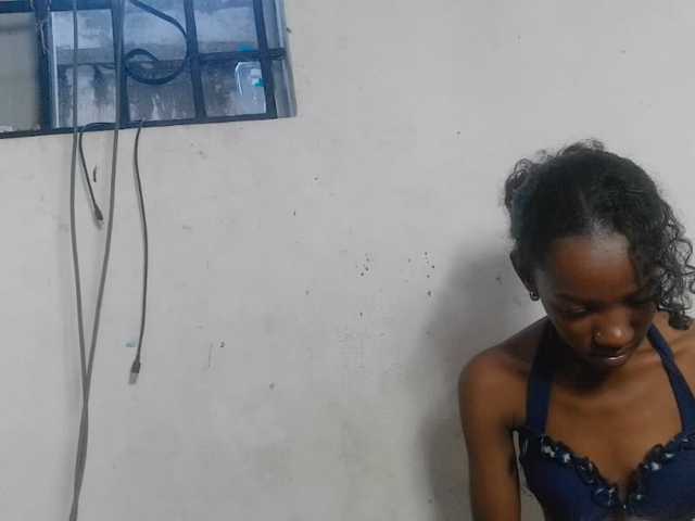Claudiaah live cam on BongaCams