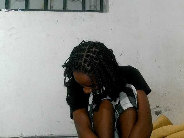 Claudiaah live cam on BongaCams