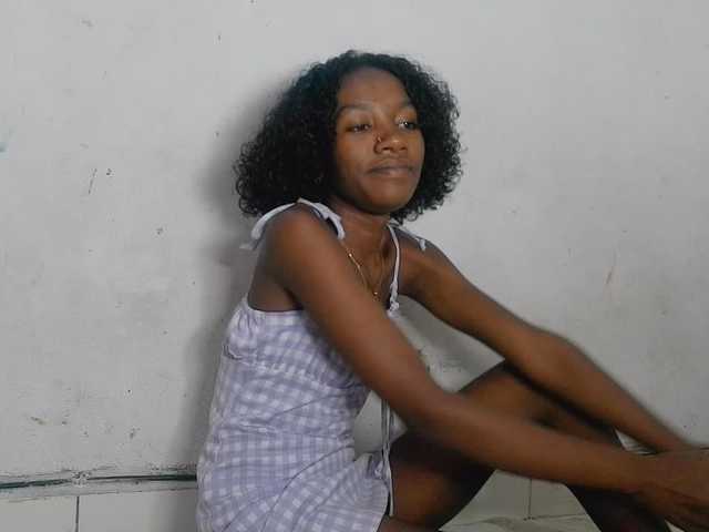 Claudiaah live cam on BongaCams