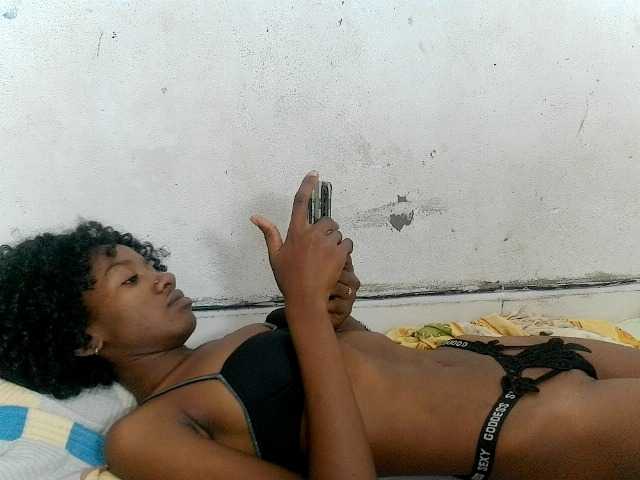 Claudiaah live cam on BongaCams