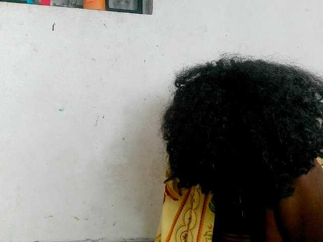 Claudiaah live cam on BongaCams
