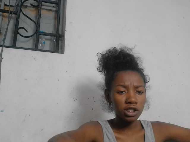 Claudiaah live cam on BongaCams