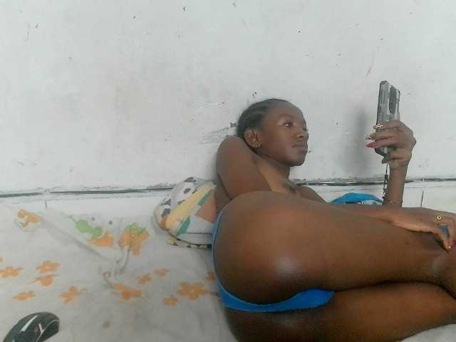 Claudiaah live cam on BongaCams