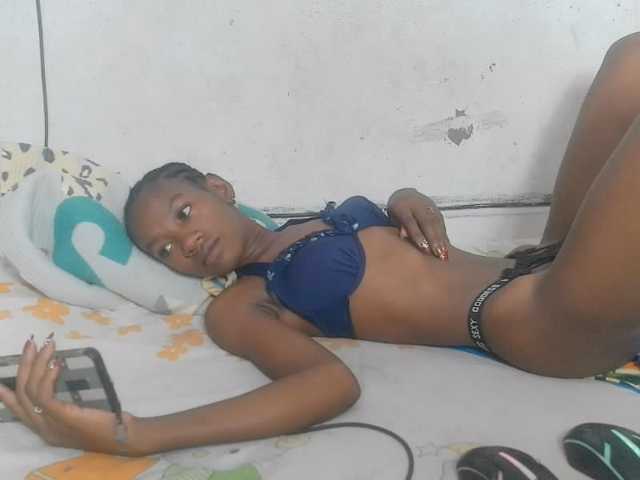 Claudiaah live cam on BongaCams