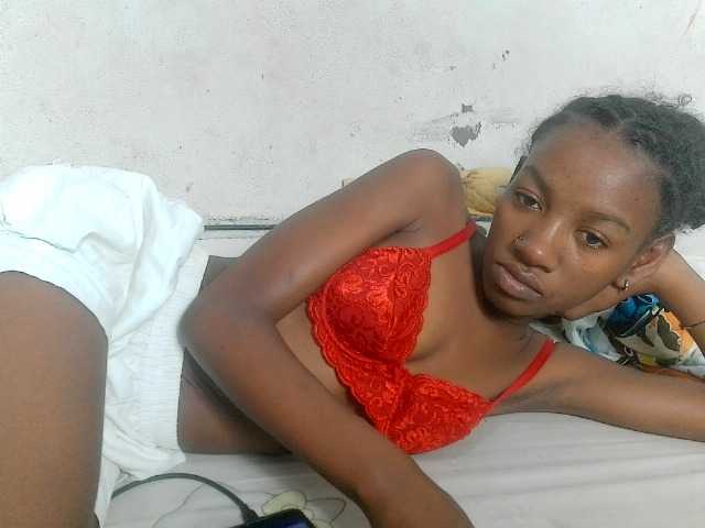 Claudiaah live cam on BongaCams